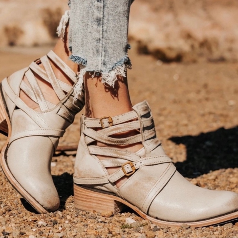 Freebird by Steven Festival Ankle Booties Size 10
